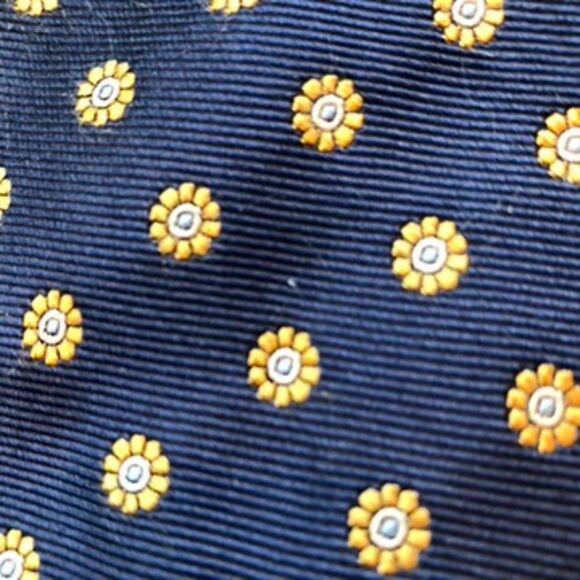 Brooks Brothers Makers 100% Italian Silk Tie Navy Blue w/ Flowers Made in USA - Picture 7 of 7